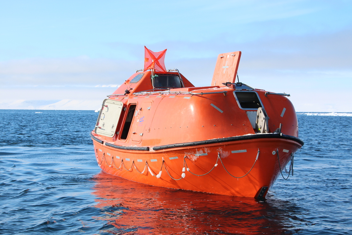All You Have To Know About The Offshore Life Boat